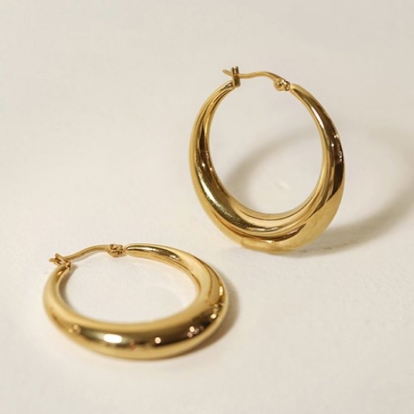Smooth hoop circle earrings - Picture 2 of 5